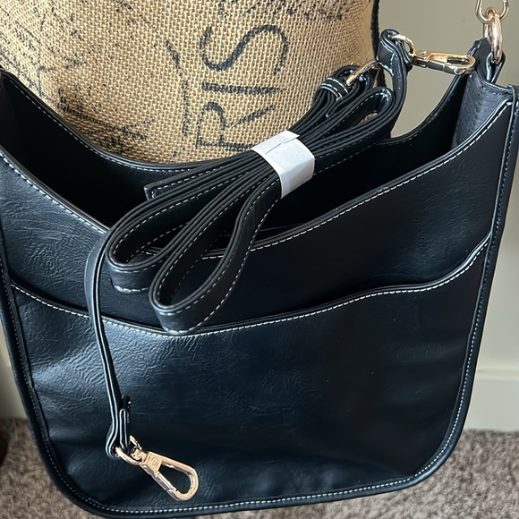 Adorable Black Vegan Leather Shoulder Bag W/Heart Patterned Strap & Black Strap - Picture 5 of 10